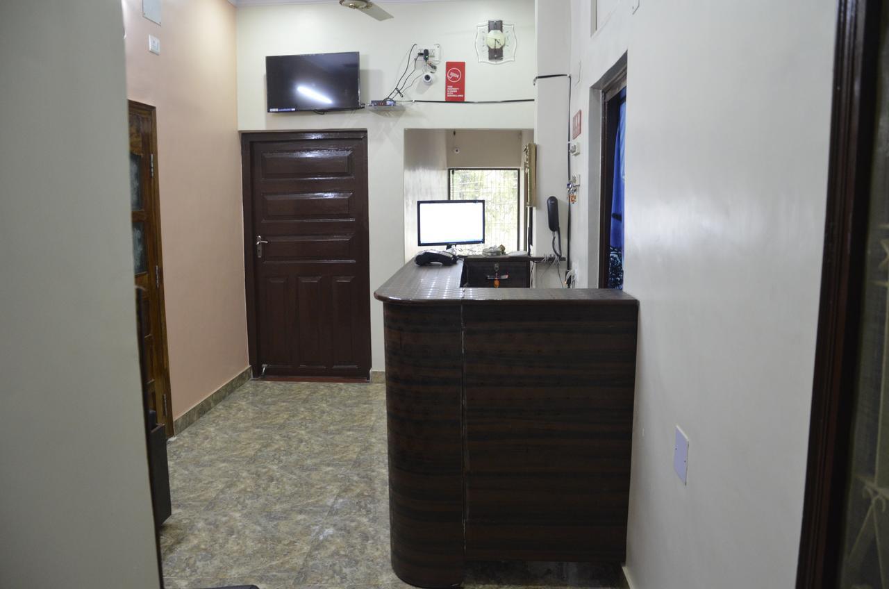 Oyo 7622 Varanasi Stays Zewnętrze zdjęcie